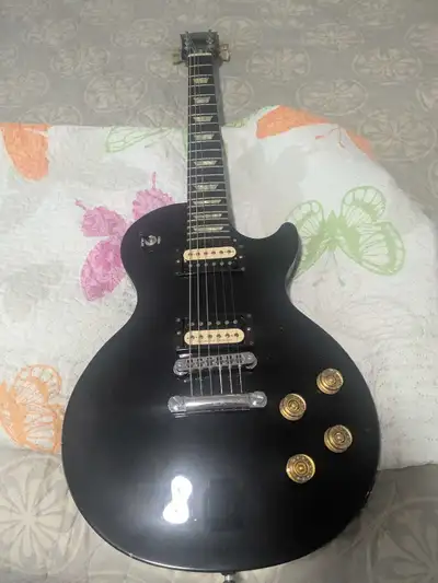 1992 Gibson Les Paul studio black, View more