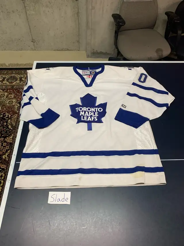 Toronto Maple Leafs Edward John Belfour Jersey in Hockey in Markham / York Region - Image 2