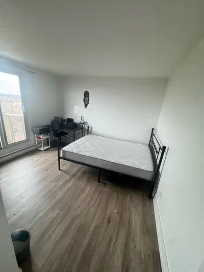 AVAILABLE FROM JULY 1 Looking for a clean, peaceful, and move-in-ready space in Ottawa’s west end? A...
