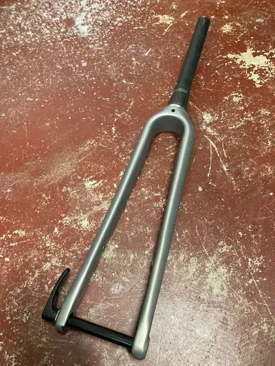 Otso carbon fork - tapered steerer, View more