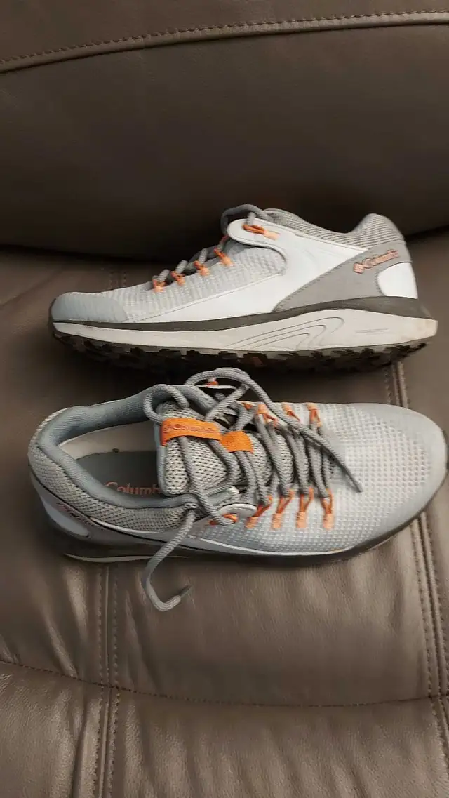 Columbia women's hiking shoes size 9 in Women's - Shoes in Ottawa - Image 2
