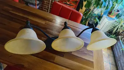 Applique Murale à 3 Lumières, View more