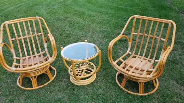 Antique Bamboo Swivel Chairs and Table Set in Patio & Garden Furniture in Regina - Image 3