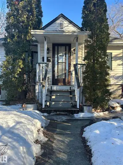 Opportunity knocks in one of Edmonton’s most desirable and steadily appreciating areas. This 50’ x 1...