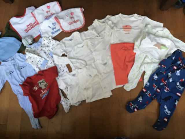 21 +1 PIECES 0-3 MONTH CLOTHING GERBER AND JOE FRESH BRAND dans Vêtements - 0 à 3 mois  à Peterborough