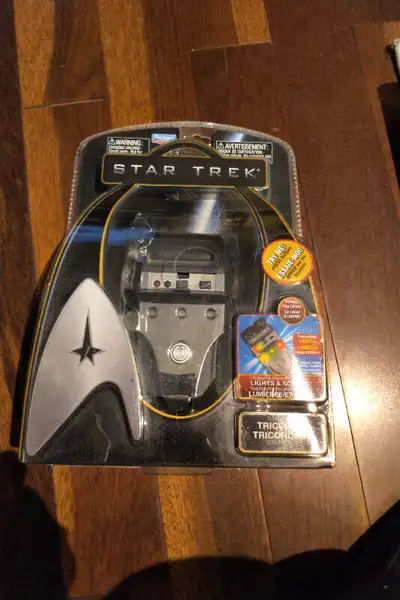 Playmates Star Trek tricorder Never opened never New in package See pics Check out my other listings