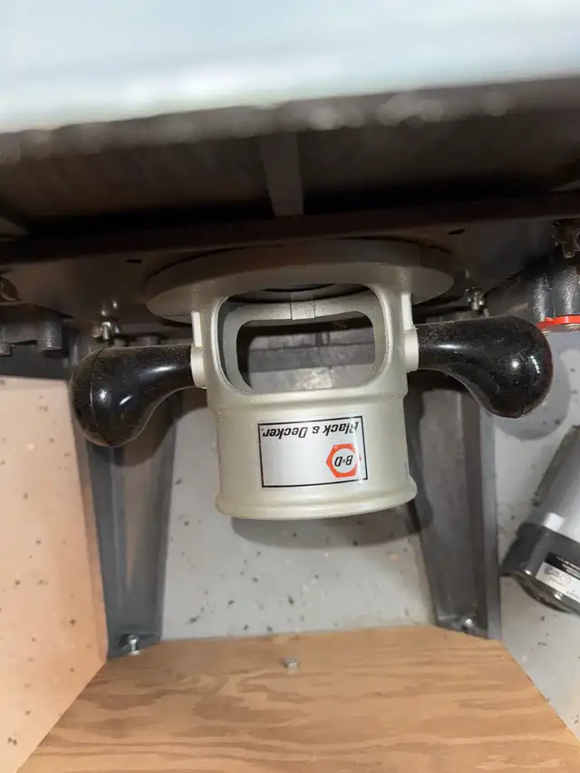 router black and decker in Power Tools in Calgary - Image 3