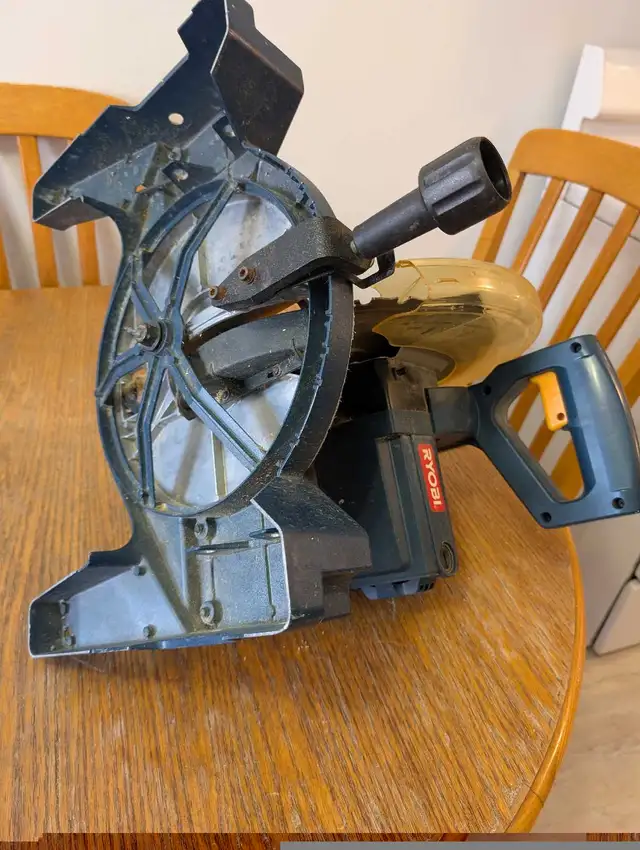 Ryobi Miter Saw in Power Tools in City of Toronto - Image 3