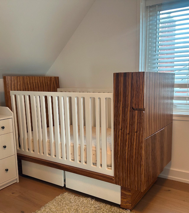 Baby combo crib with the change table and storage. in Cribs in City of Toronto