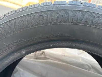 Selling 4 Yokohama tire, size P225/55R18 97T. This is a used tire, from a hyundai tucson . Those are...