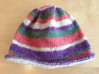 Bonnet laine tricoté à la main 6-12 mois