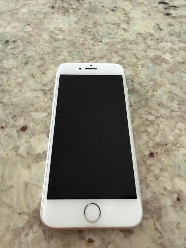 iPhone 7 32GB in Cell Phones in Kitchener / Waterloo - Image 2