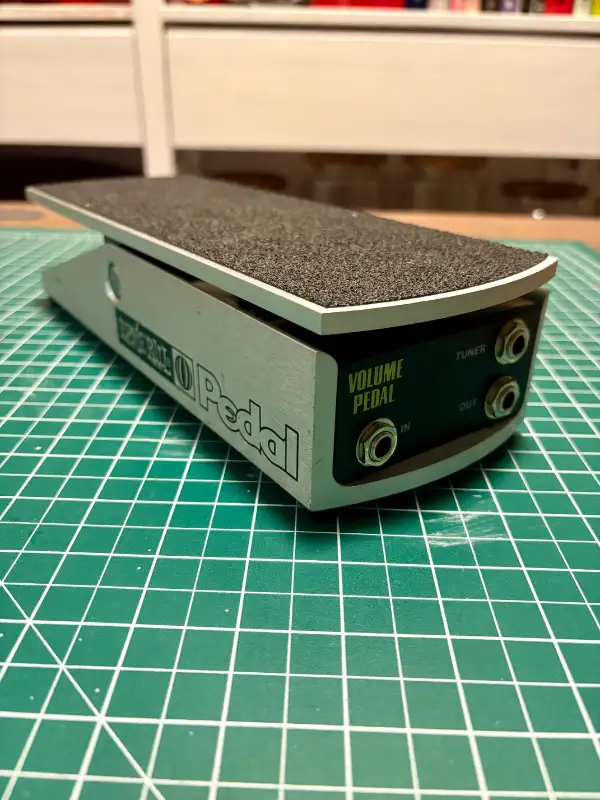 Ernie Ball 250K Mono Volume Pedal (Passive Electronics) 6166Eb in Amps & Pedals in City of Toronto - Image 5