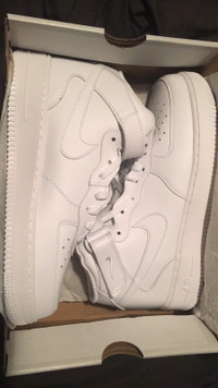 Brand NEW White Air Force Ones - size 10.5 White - mid 07 POP