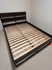 Bed Frame with Slatted Base. Queen Size.