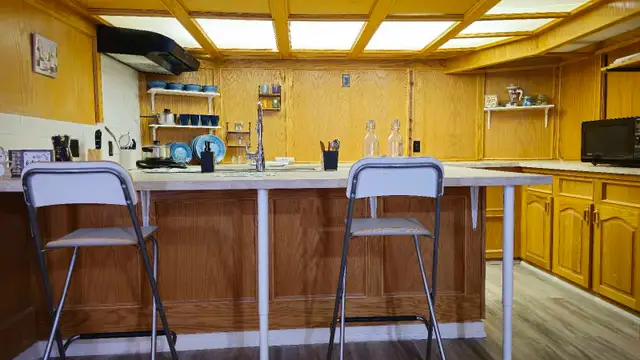 Basement suite in Short Term Rentals in Calgary - Image 10