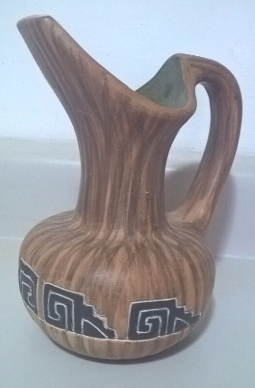 Vintage Greek Clay Pottery Milk Jug/ Vase/ Pitcher, Green interi in Arts & Collectibles in Oshawa / Durham Region - Image 2