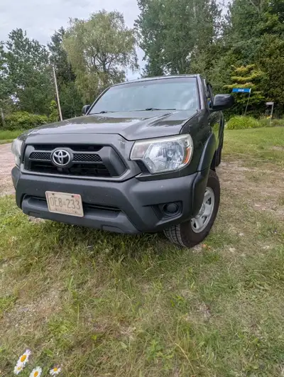 Great working truck. Needs nothing. No rust on body or frame. undercoated properly. New tires, on Ta...