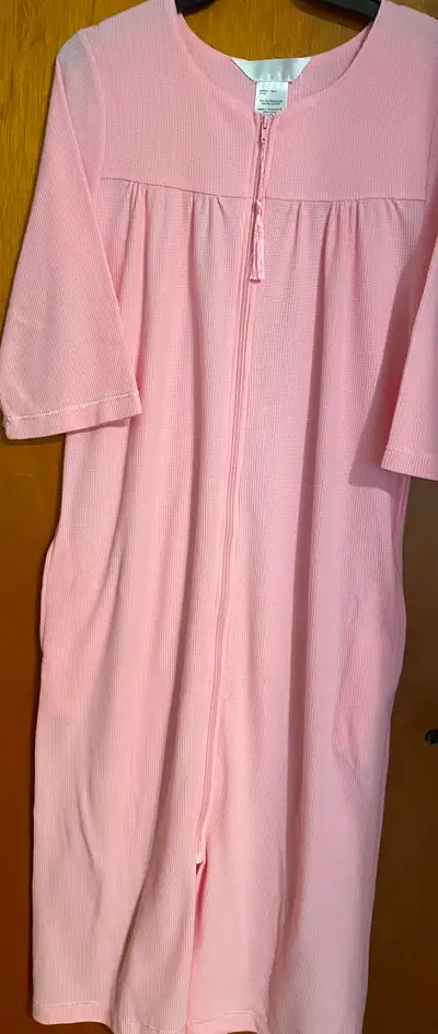 Women’s robe (cotton) new, View more