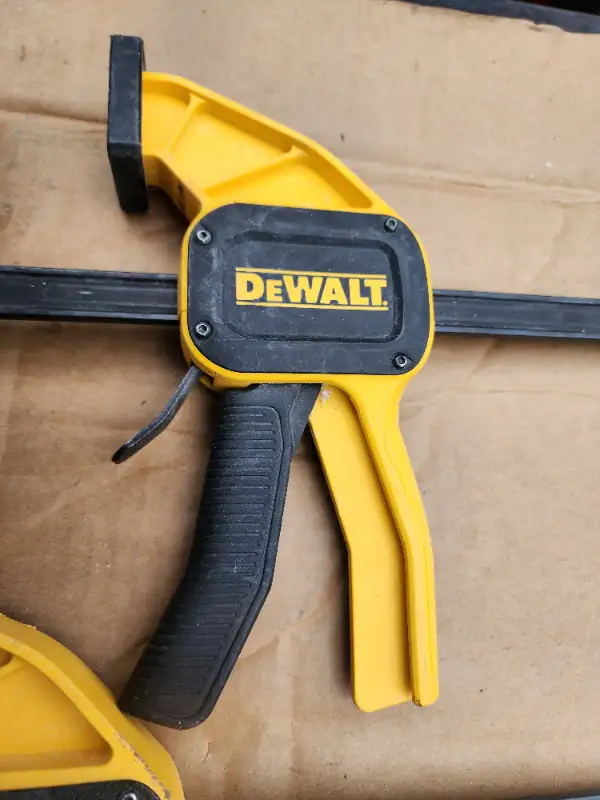 4 DeWalt Wood Working Adjustable Clamps423430609479280641