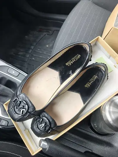 Michael Kors women's flat shoes, View more