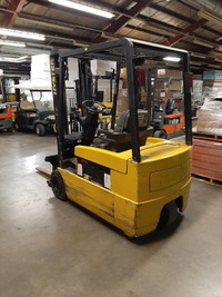 Hyster J35XM 3 Wheel Electric Forklift