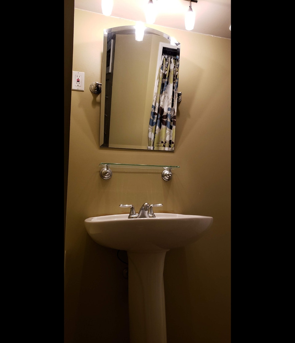 BASEMENT FOR RENT// SCARBOROUGH. Available Nov 1st 2026 3