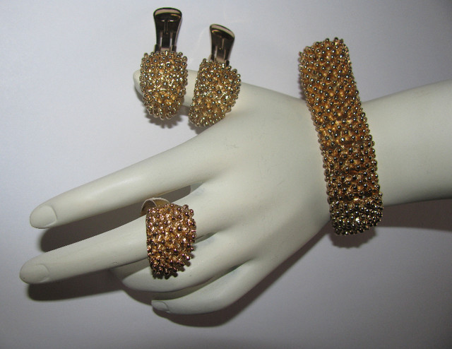 Sarah Coventry Golden Sunset Bracelet ER & X-Rare Ring 3PC Set in Arts & Collectibles in Saint John