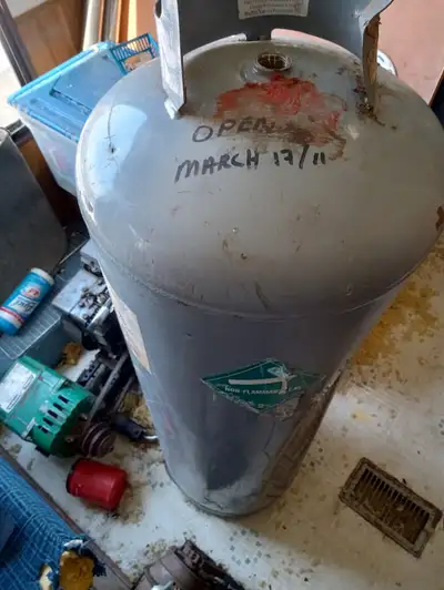 thin steel tank similar to propane 100lb tank size, View more
