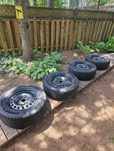 I have four 265/60/R18 snow tires on steel rims for sale. I bought the rims new from Chyrsler and th...