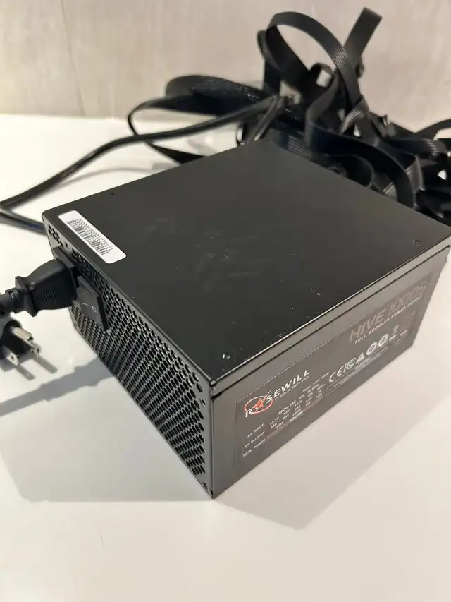 Rosewill HIVE Series, HIVE-1000S, 1000W Fully Modular Power Supp in General Electronics in City of Toronto - Image 6
