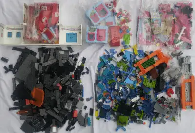 Mega Bloks Building Blocks - Hello Kitty, Barbie, Misc, View more