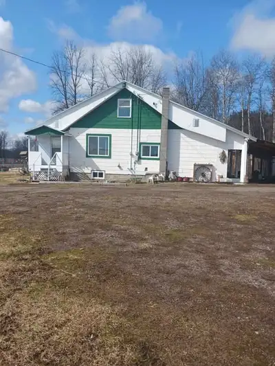 For sale. 21554 Topley Post Office Road, Topley, BC. 4.318 acres. Fully furnished, new appliances, n...