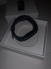 Fitness tracker smart watch/montre (navy blue) 