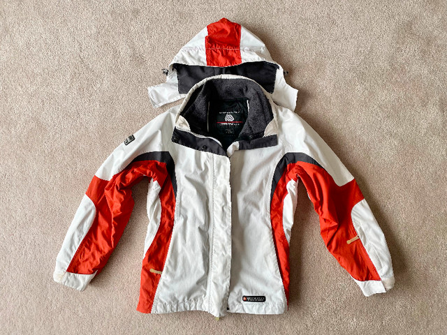 Ski jacket Women’s medium Winter Jacket waterproof. Oakridge SW in Ski in Calgary
