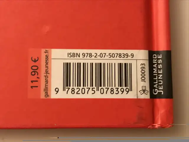 2 French Francais MINECRAFT Books both for only $5 in Children & Young Adult in Ottawa - Image 6