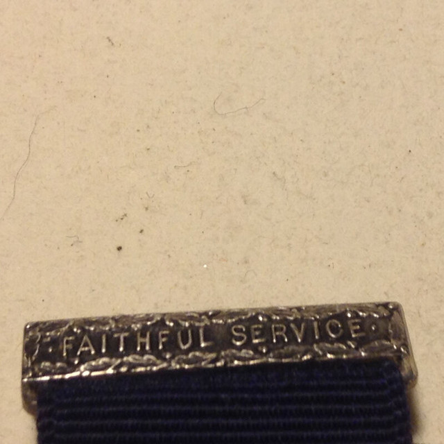 Metropolitain Life Insurance, Faithful Service Medal With Ribbon in Arts & Collectibles in Vancouver - Image 3