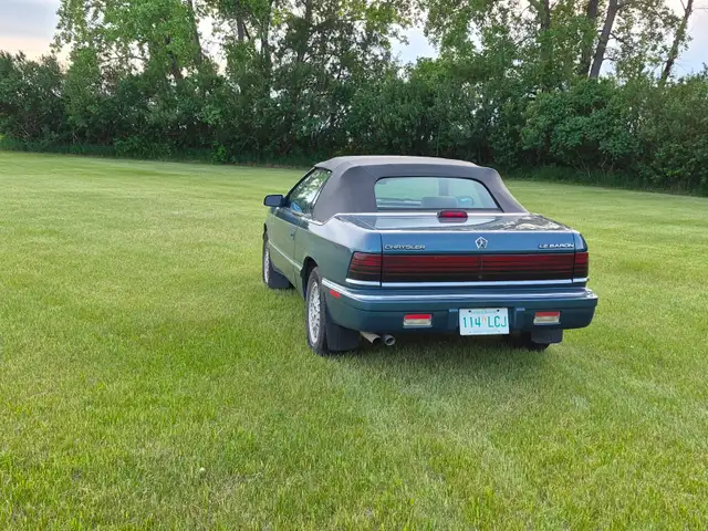 1990 Chrysler LeBaron in Cars & Trucks in Regina - Image 6