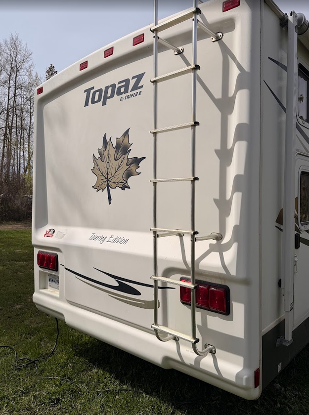 stephanie in Travel Trailers & Campers in Dawson Creek - Image 10