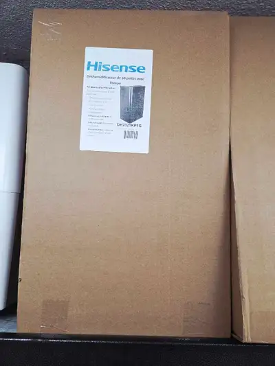 Je vends un déshumidificateur Hisense de 50 pintes neuf dans sa boîte. Il est parfait pour enlever l...
