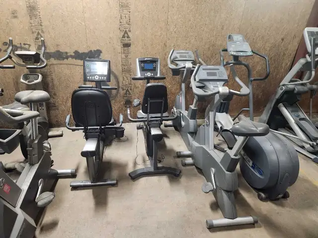 WAREHOUSE BLOW OUT SALE, ELLIPTICALS, BIKES, & MORE !!! in Exercise Equipment in Cambridge - Image 6