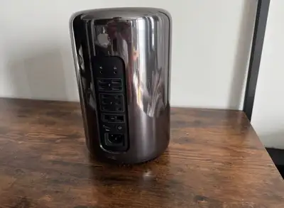 2013 Mac Pro 8-Core 32GB Ram 512GB SSD, View more