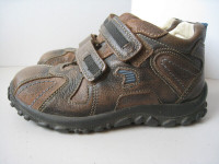 Primigi Boys Shoes - size 1(EU32)