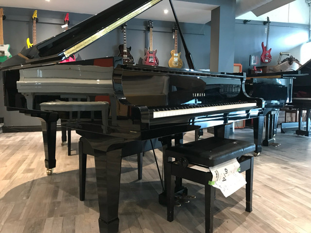 Yamaha Grand piano Kawai grand piano in Pianos & Keyboards in Markham / York Region