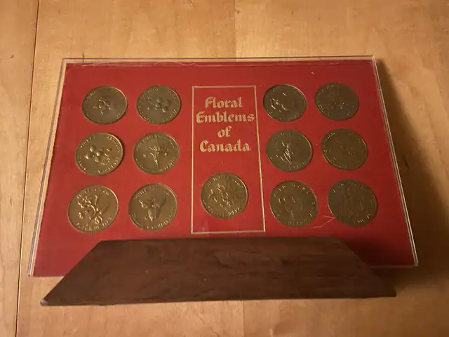 Vintage collectible Shell Oil Coins in Arts & Collectibles in Edmonton - Image 3