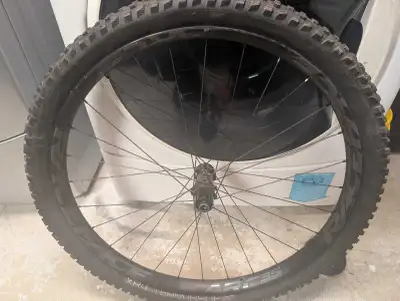 Raceface Arc 35 offset, xr4 team 2.4 rear, View more