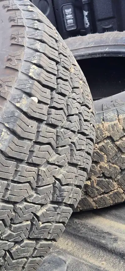 Sailun Terramax AT2 Like new truck tires. Take offs from the dealership. 1000 bucks or best offer. C...