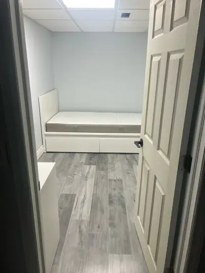 Room for rent close to Centennial college and U of TScarborough