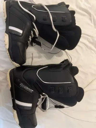 Snowboarding boots - Size 10 M, View more