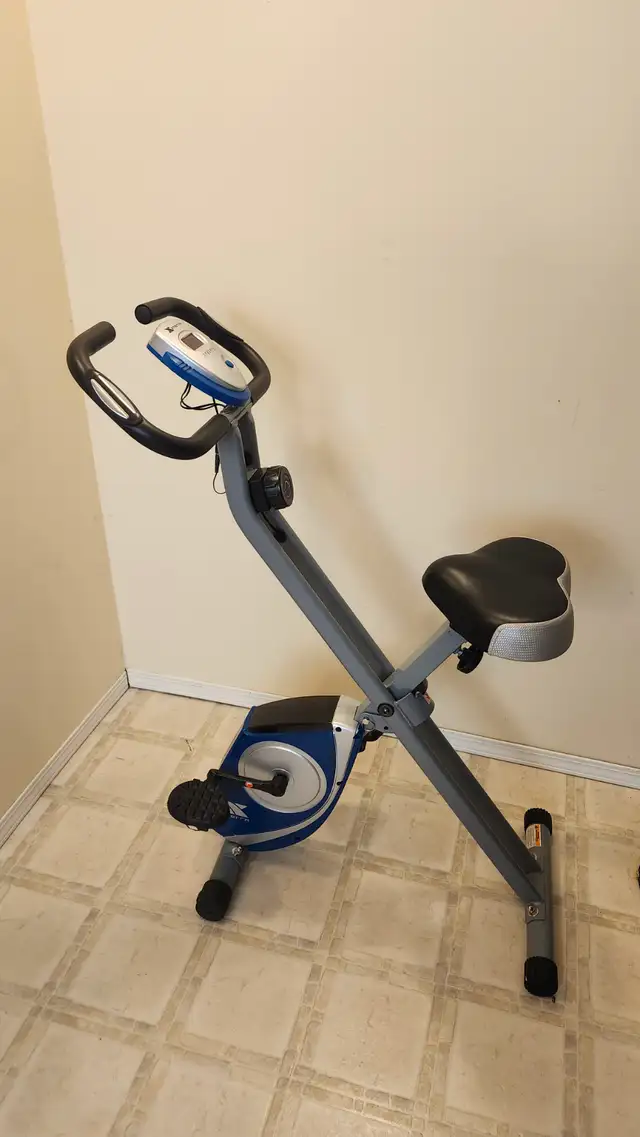 Exercise Bike Xterra in Exercise Equipment in Edmonton - Image 2